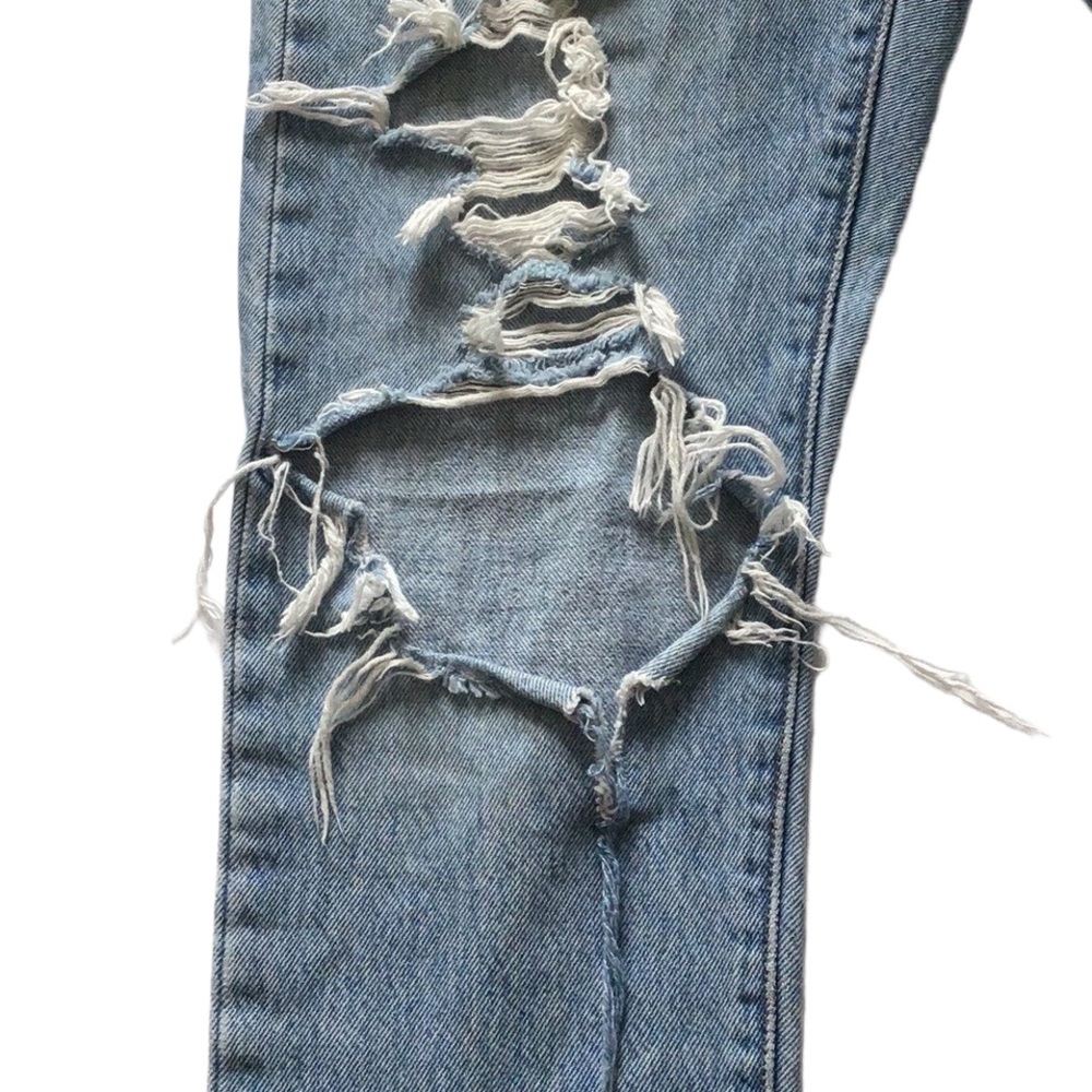Levi’s Premium Quality 501 Skinny High Rise Distressed Jeans, size 27 - Picture 7 of 15